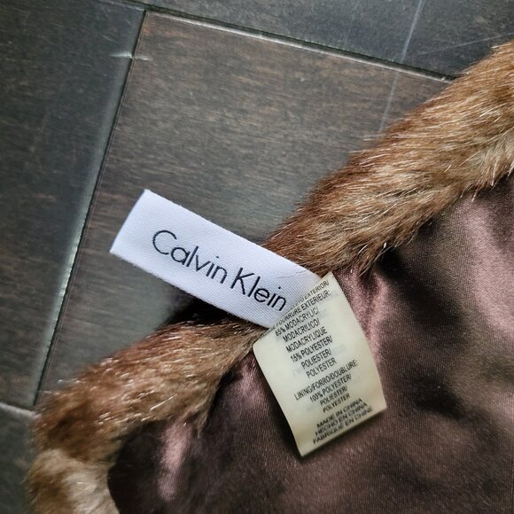 Calvin Klein Faux Fur Scarf - Picture 2 of 2